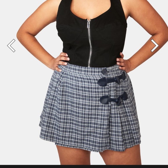 HOROSCOPEZ Plus Effortless Charm Plaid Skirt - Picture 2 of 4